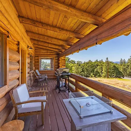 Rowland Log Cabin